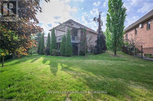 7156 Clayton Court, London, ON - Outdoor