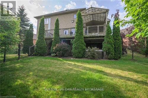 7156 Clayton Court, London, ON - Outdoor