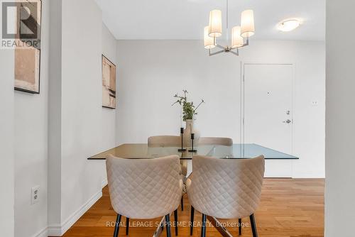 824 - 1625 Bloor Street E, Mississauga, ON - Indoor Photo Showing Dining Room