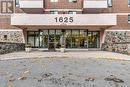 824 - 1625 Bloor Street E, Mississauga, ON  - Outdoor 