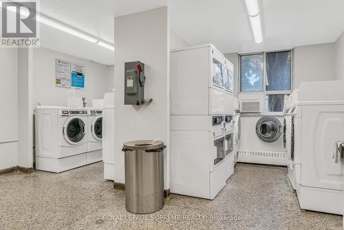 824 - 1625 Bloor Street E, Mississauga, ON - Indoor Photo Showing Laundry Room