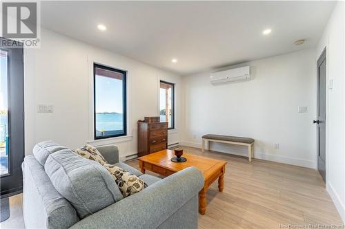 490 Glebe Road, Chamcook, NB - Indoor Photo Showing Living Room