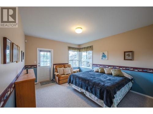 19409 Mcdougald Road, Summerland, BC - Indoor Photo Showing Bedroom