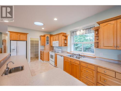 19409 Mcdougald Road, Summerland, BC - Indoor Photo Showing Kitchen With Double Sink