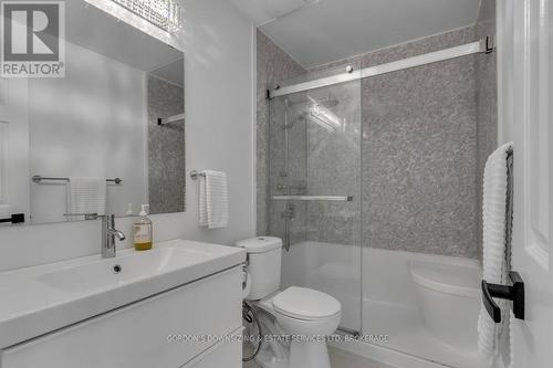 24 - 1098 King Street W, Kingston (Central City West), ON - Indoor Photo Showing Bathroom