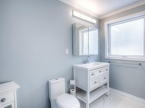 Salle de bains - 12 Crois. Wood, Beaconsfield, QC - Indoor Photo Showing Bathroom