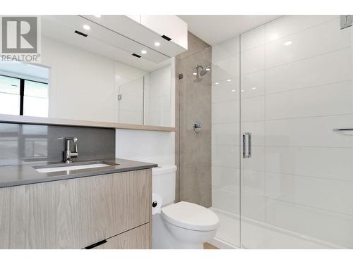 Ensuite with quality fixtures and finishes. - 1488 Bertram Street Unit# 3206 Lot# 250, Kelowna, BC - Indoor Photo Showing Bathroom