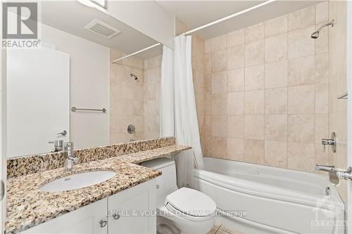 605 - 245 Kent Street, Ottawa, ON - Indoor Photo Showing Bathroom