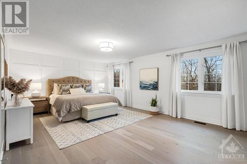 142 Chenoa Way, Nepean, ON - Indoor Photo Showing Bedroom