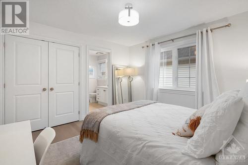 142 Chenoa Way, Nepean, ON - Indoor Photo Showing Bedroom