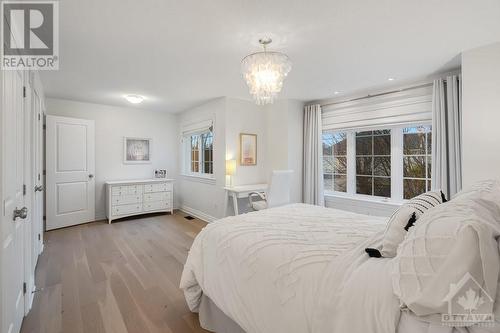 142 Chenoa Way, Nepean, ON - Indoor Photo Showing Bedroom