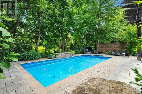 142 Chenoa Way, Nepean, ON - Outdoor With In Ground Pool With Backyard