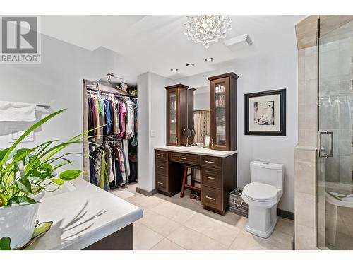 224 Cypress Avenue, Kamloops, BC - Indoor Photo Showing Bathroom