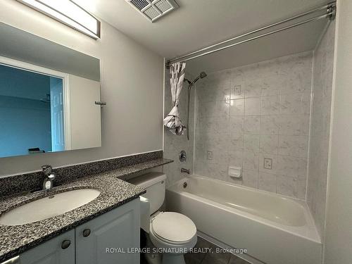 1201-5500 Yonge St, Toronto, ON - Indoor Photo Showing Bathroom