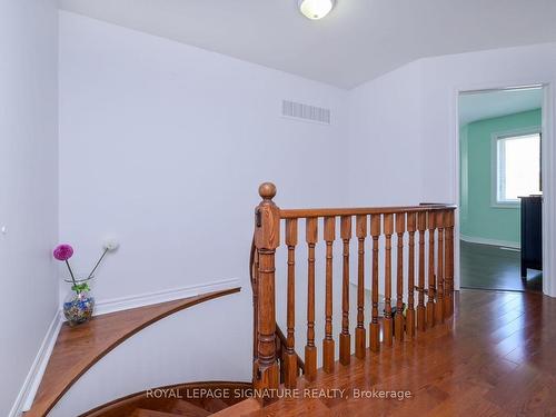 1327 Corm St, Innisfil, ON - Indoor Photo Showing Other Room