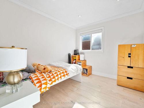 2094 Redstone Cres, Oakville, ON - Indoor Photo Showing Bedroom