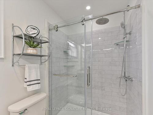 4273 Credit Pointe Dr, Mississauga, ON - Indoor Photo Showing Bathroom