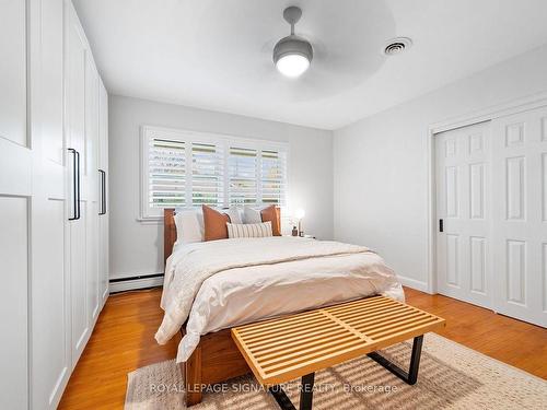 14 Cherrywood Ave, Grimsby, ON - Indoor Photo Showing Bedroom