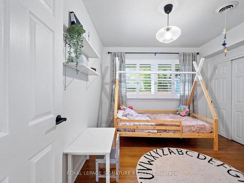 14 Cherrywood Ave, Grimsby, ON - Indoor Photo Showing Bedroom