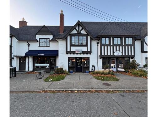 2548 Windsor Rd, Oak Bay, BC 