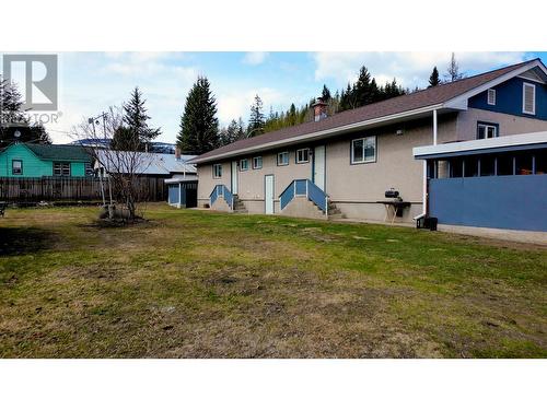 905 Victoria Road, Revelstoke, BC - Outdoor