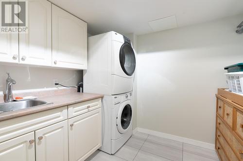 2015 High Country Boulevard, Kamloops, BC - Indoor Photo Showing Laundry Room