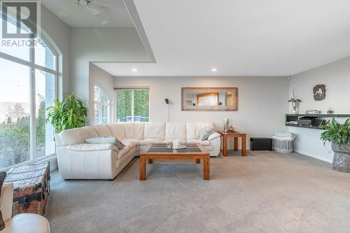 2015 High Country Boulevard, Kamloops, BC - Indoor Photo Showing Other Room