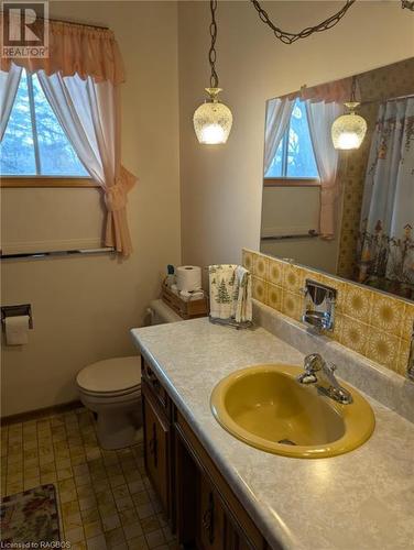 412 Nelson Street, Kincardine, ON - Indoor Photo Showing Bathroom