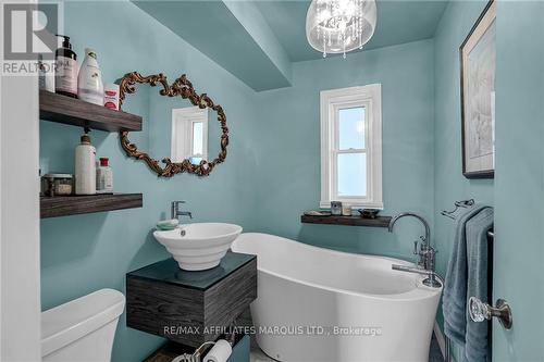 1601 Queen Street, Cornwall (717 - Cornwall), ON - Indoor Photo Showing Bathroom