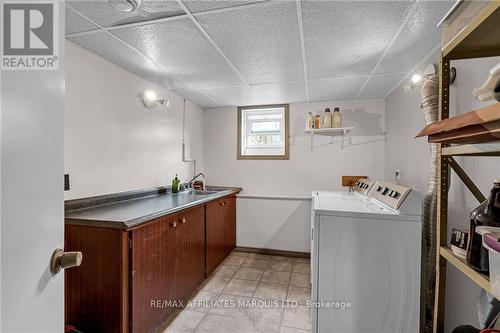 1601 Queen Street, Cornwall (717 - Cornwall), ON - Indoor Photo Showing Laundry Room