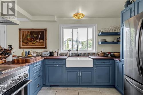 1601 Queen Street, Cornwall, ON - Indoor Photo Showing Kitchen With Double Sink