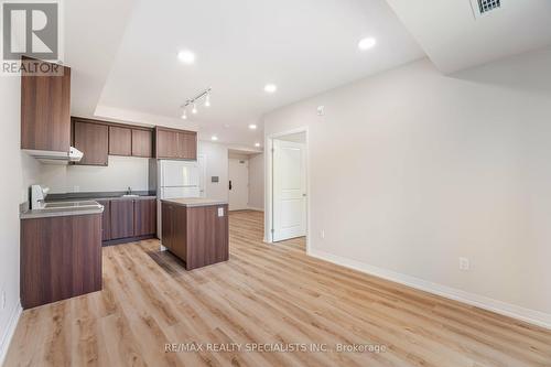 234 - 50 Herrick Avenue, St. Catharines, ON - Indoor Photo Showing Kitchen