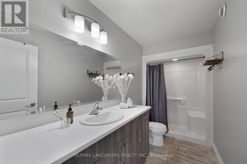 93 Aspen Drive, Quinte West, ON - Indoor Photo Showing Bathroom