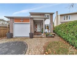 814 GADWELL Court  Ottawa, ON K1E 2L1