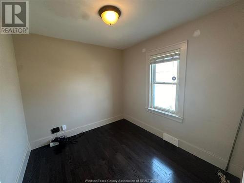 1057 Ellis Avenue, Windsor, ON - Indoor Photo Showing Other Room