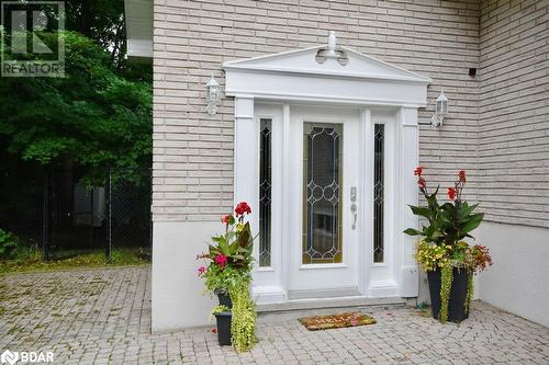 Entrance to property featuring a patio - 264 Salem Road, Barrie, ON 