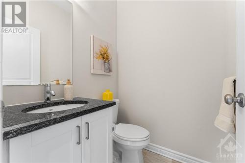 4921 Abbott Street E, Ottawa, ON - Indoor Photo Showing Bathroom