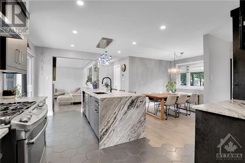 1034 Bayview Drive, Ottawa, ON - Indoor Photo Showing Kitchen With Upgraded Kitchen