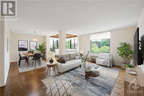 404 - 40 Arthur Street, Ottawa, ON - Indoor Photo Showing Living Room