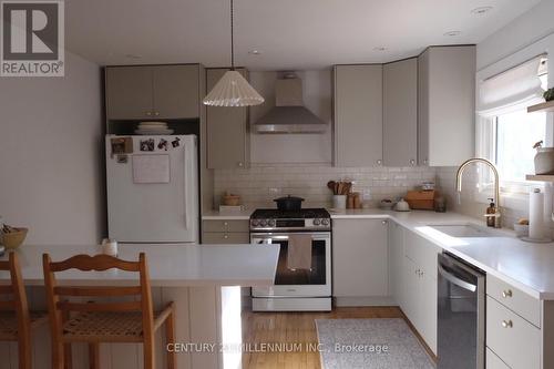 85 Ninth Street, Collingwood, ON - Indoor Photo Showing Kitchen