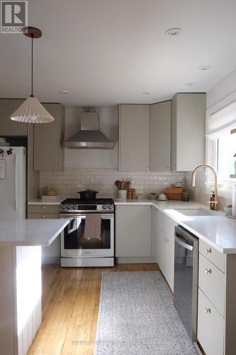 85 Ninth Street, Collingwood, ON - Indoor Photo Showing Kitchen With Upgraded Kitchen