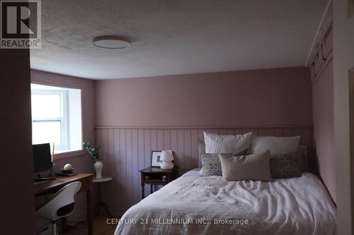 85 Ninth Street, Collingwood, ON - Indoor Photo Showing Bedroom