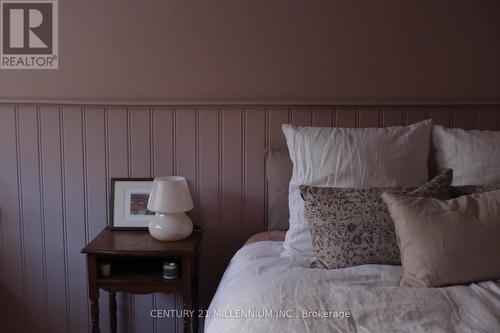 85 Ninth Street, Collingwood, ON - Indoor Photo Showing Bedroom