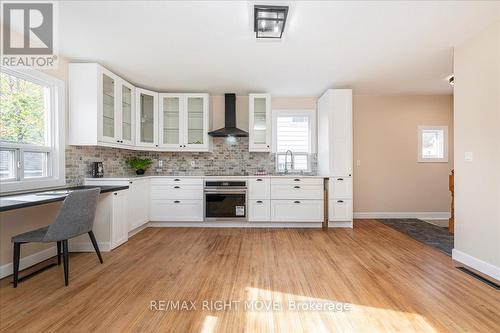 89 Douglas Street, Orillia, ON - Indoor Photo Showing Kitchen