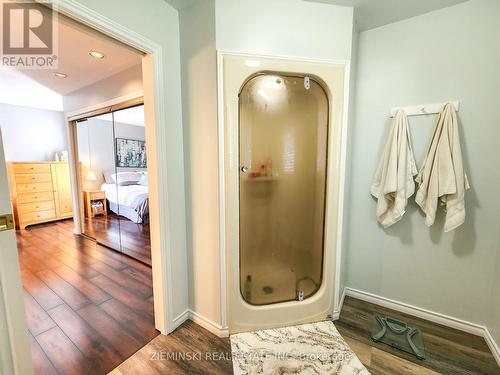 502 Nosov Drive, Iroquois Falls, ON - Indoor Photo Showing Bathroom