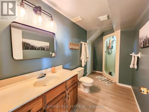 502 Nosov Drive, Iroquois Falls, ON - Indoor Photo Showing Bathroom