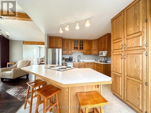 502 Nosov Drive, Iroquois Falls, ON - Indoor Photo Showing Kitchen