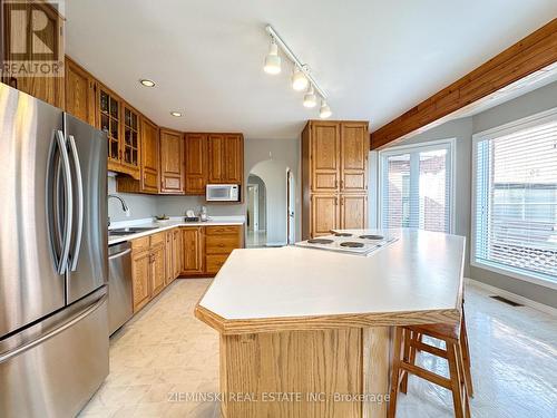 502 Nosov Drive, Iroquois Falls, ON - Indoor Photo Showing Kitchen