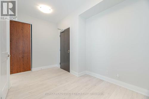 2101 - 15 Lynch Street, Brampton, ON - Indoor Photo Showing Other Room