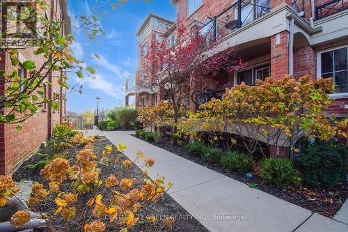 32 - 2508 Post Road, Oakville, ON - Outdoor With Balcony